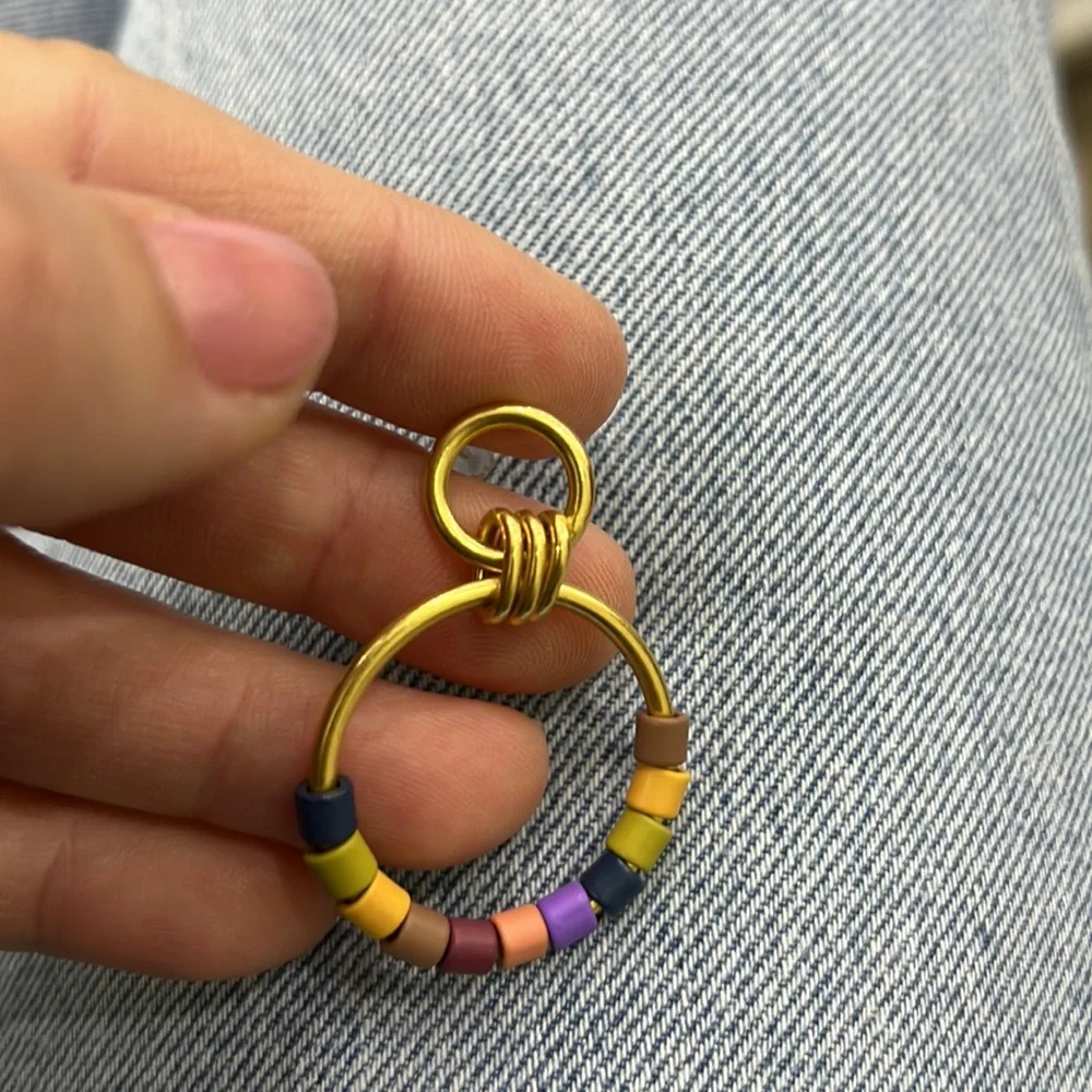 Madewell Hoops - Picture 2 of 3